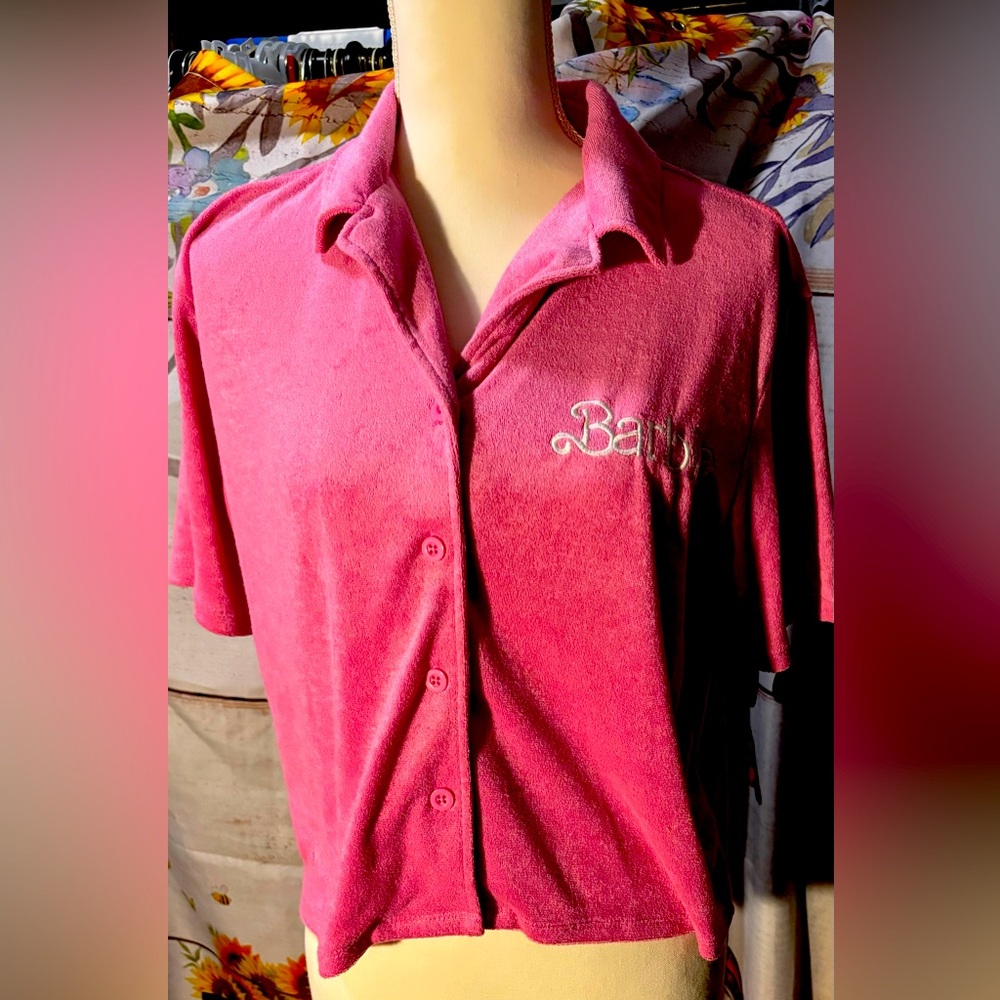 Pink Barbie cropped shirt vintage